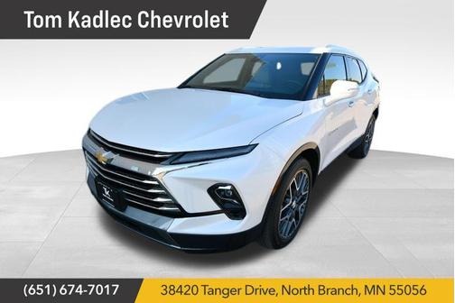 Iridescent Pearl Tricoat 2025 Chevrolet Blazer Premier