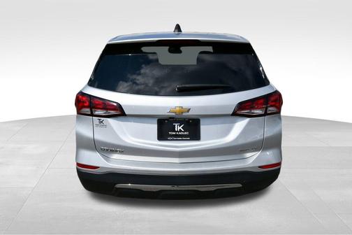 Silver Ice Metallic 2022 Chevrolet Equinox 1LT