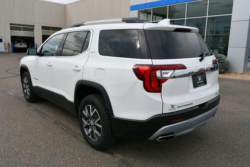 2023 GMC Acadia AWD SLT