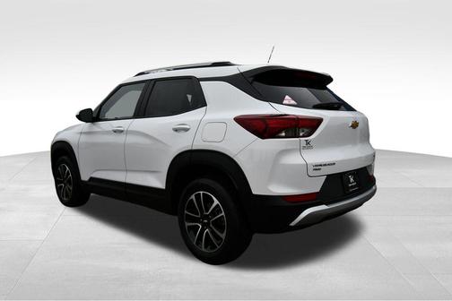 Summit White 2025 Chevrolet Trailblazer LT
