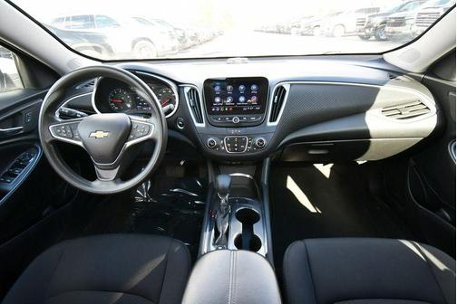 Summit White 2023 Chevrolet Malibu FWD 1LT