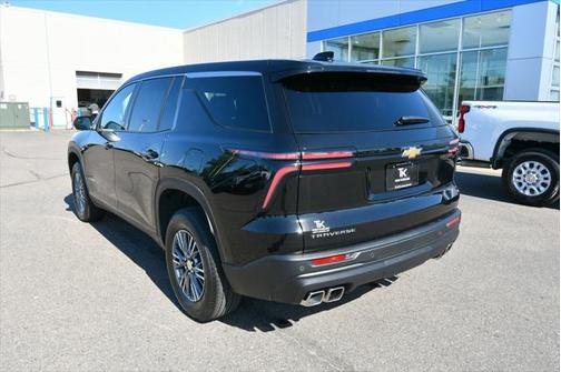 2024 Chevrolet Traverse LS