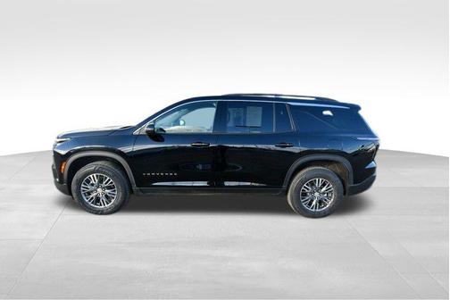 Black Metallic 2025 Chevrolet Traverse LT