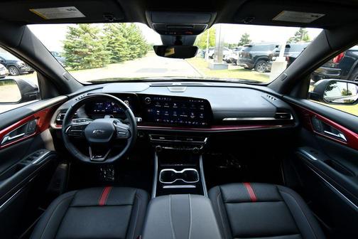 Mosaic Black Metallic 2025 Chevrolet Traverse RS