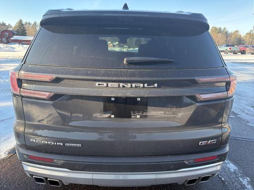 2025 GMC Acadia Denali
