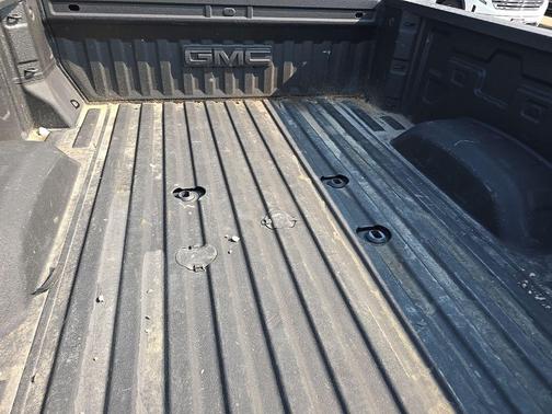 Onyx Black 2025 GMC Sierra 2500 AT4