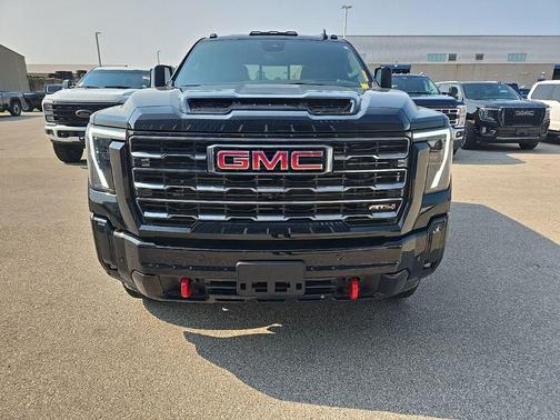 Onyx Black 2025 GMC Sierra 2500 AT4