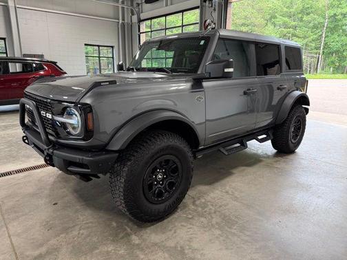 Gray Metallic 2024 Ford Bronco Wildtrak