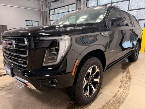 2025 GMC Yukon XL AT4
