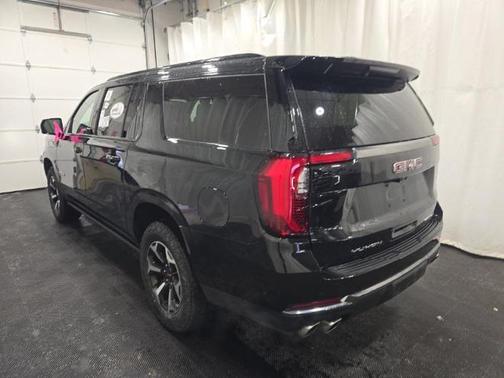 2025 GMC Yukon XL AT4