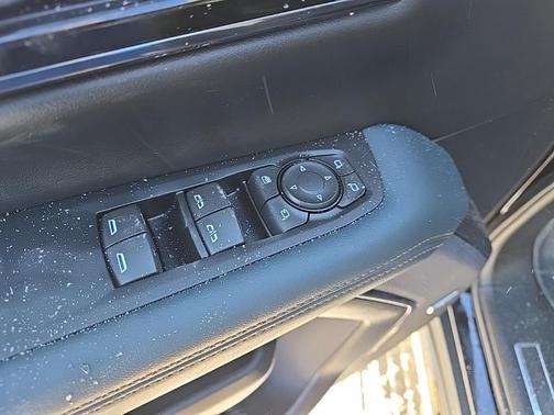 2025 GMC Yukon XL AT4