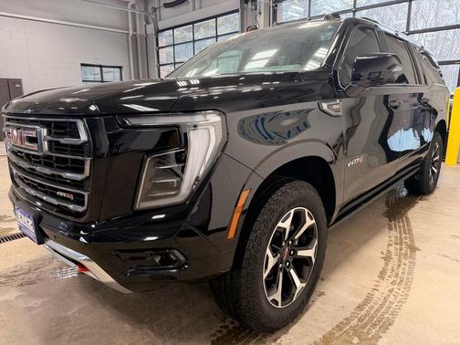 2025 GMC Yukon XL AT4