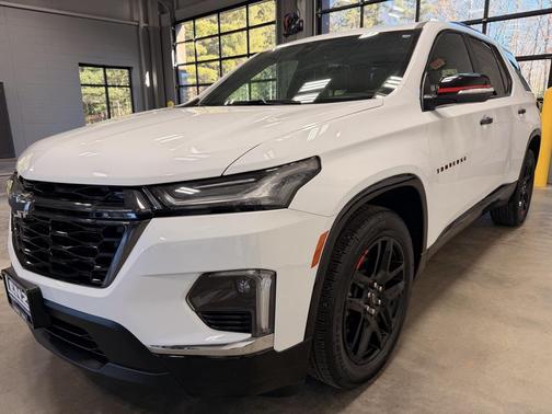 2024 Chevrolet Traverse Premier