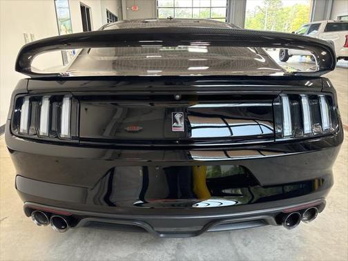2017 Ford Shelby GT350 Base