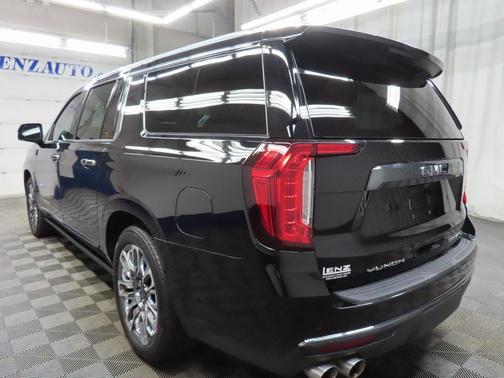 2023 GMC Yukon XL Denali Ultimate