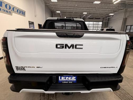 2025 GMC Sierra EV Max Range Denali