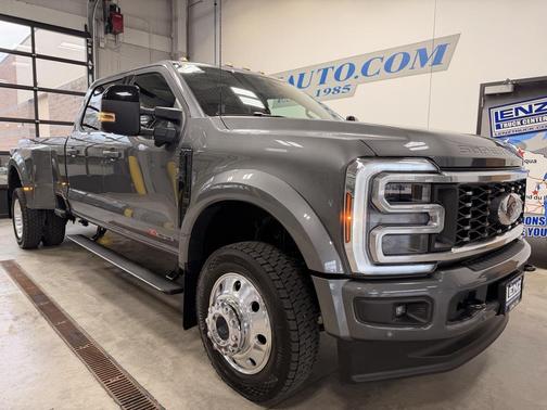 2025 Ford F-450 Platinum