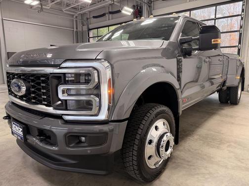 2025 Ford F-450 Platinum