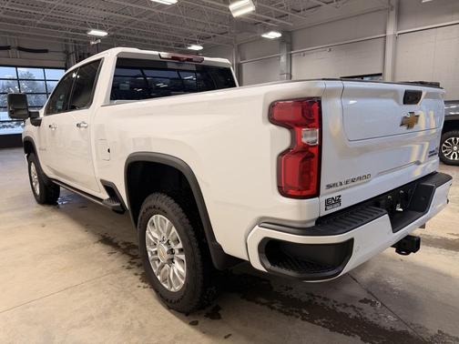 2023 Chevrolet Silverado 3500 High Country
