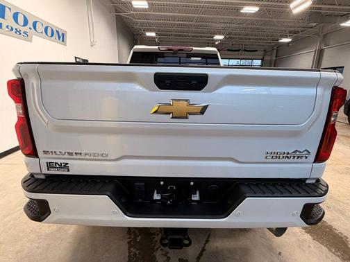 2023 Chevrolet Silverado 3500 High Country