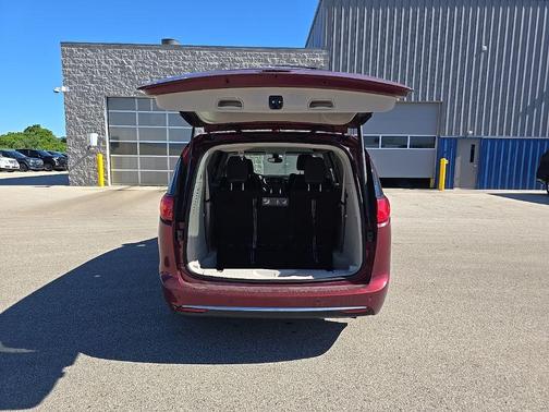 Velvet Red Pearlcoat 2017 Chrysler Pacifica Touring-L