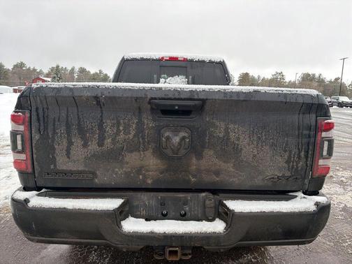 2019 RAM 2500 Laramie Crew Cab 4x4 6'4' Box