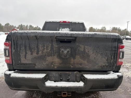 2019 RAM 2500 Laramie Crew Cab 4x4 6'4' Box