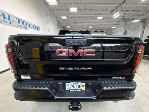 Onyx Black 2025 GMC Sierra 2500 AT4