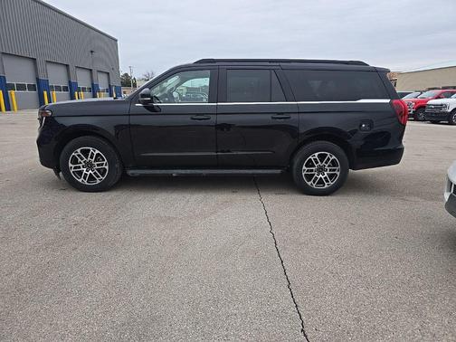 2025 Ford Expedition Max Active 4x4