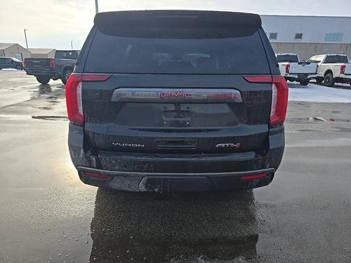 2024 GMC Yukon AT4
