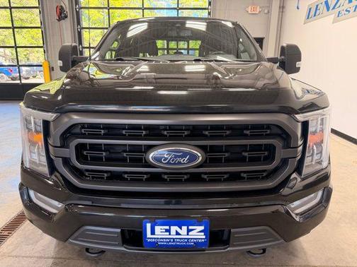 Agate Black Metallic 2022 Ford F-150 XLT