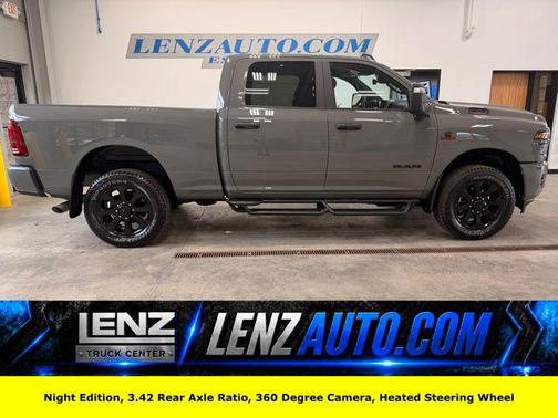 Ceramic Gray Clearcoat 2026 RAM 2500 Big Horn Crew Cab 4x4 6'4' Box
