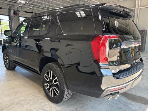 2024 GMC Yukon 4WD AT4