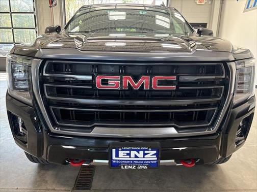 2024 GMC Yukon 4WD AT4