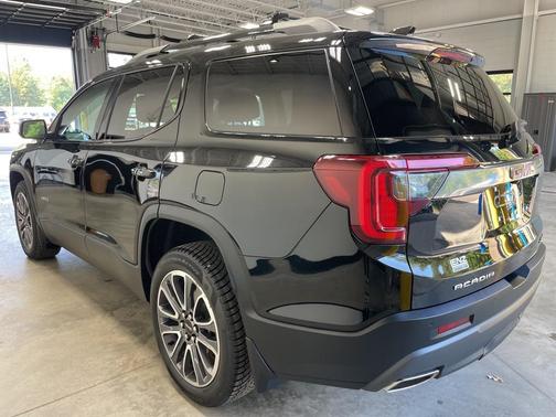 2020 GMC Acadia AWD AT4