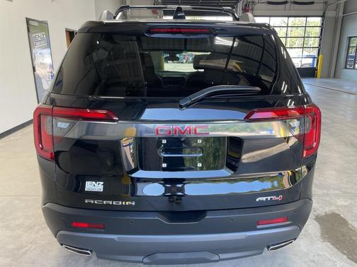2020 GMC Acadia AWD AT4