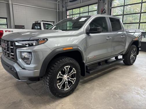 2023 GMC Canyon Base