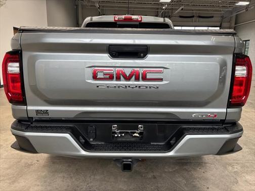 2023 GMC Canyon Base