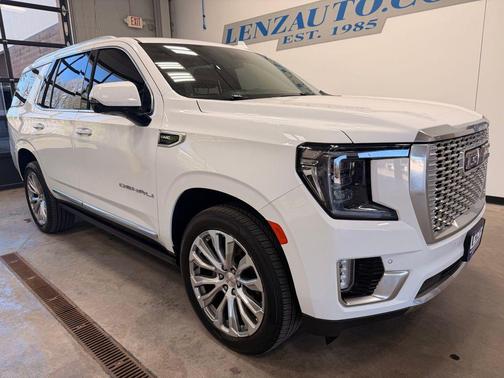Summit White 2023 GMC Yukon Denali