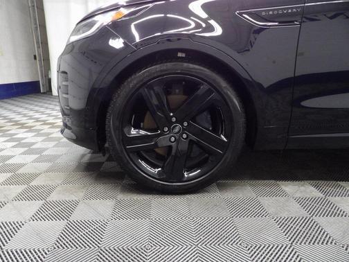 2024 Land Rover Discovery P360 Dynamic SE