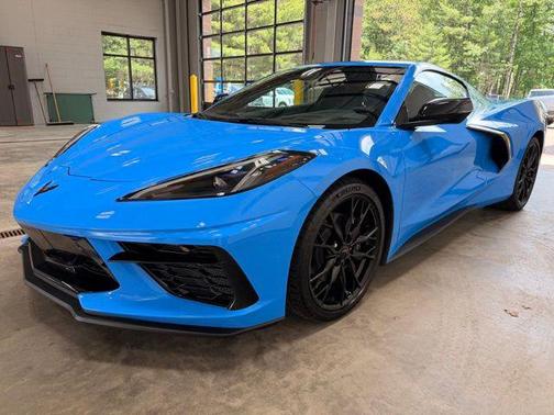 Rapid Blue 2024 Chevrolet Corvette Stingray w/3LT