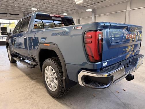 2024 GMC Sierra 2500 SLT