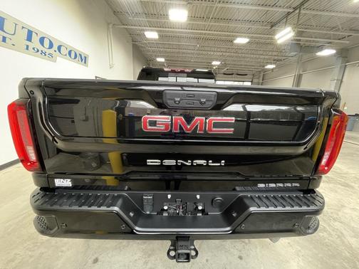 2023 GMC Sierra 2500 Denali