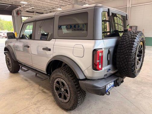 Iconic Silver Metallic 2021 Ford Bronco Badlands