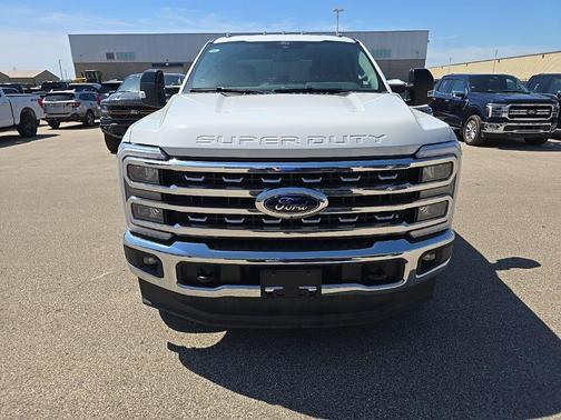 Oxford White 2026 Ford F-350 Lariat