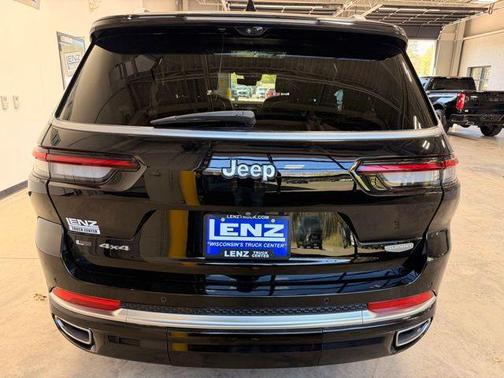 Diamond Black Crystal Pearlcoat 2021 Jeep Grand Cherokee L Summit Reserve