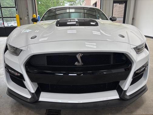 2022 Ford Shelby GT500 Base