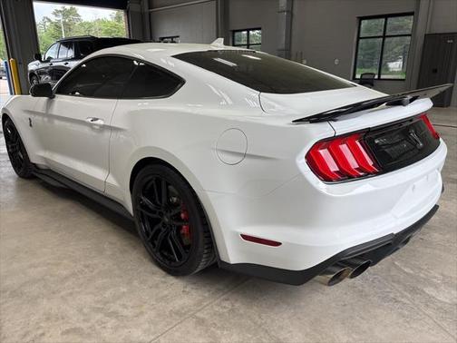 2022 Ford Shelby GT500 Base