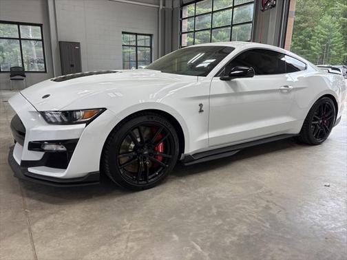 2022 Ford Shelby GT500 Base