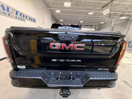 2024 GMC Sierra 2500 AT4